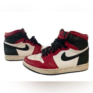 Nike Air Jordan 1 Retro High Satin Snake Red